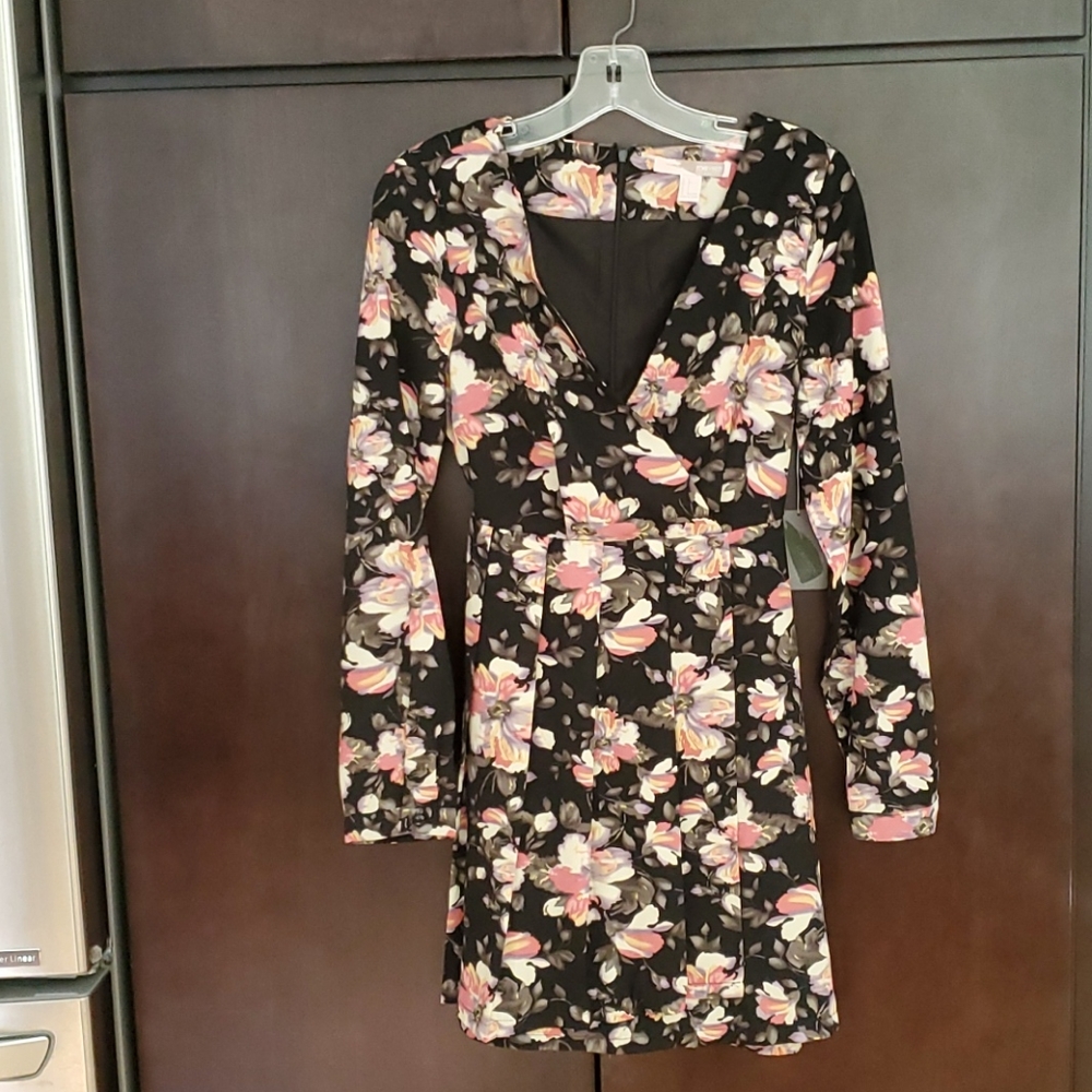 Forever 21 floral print long sleeved dress